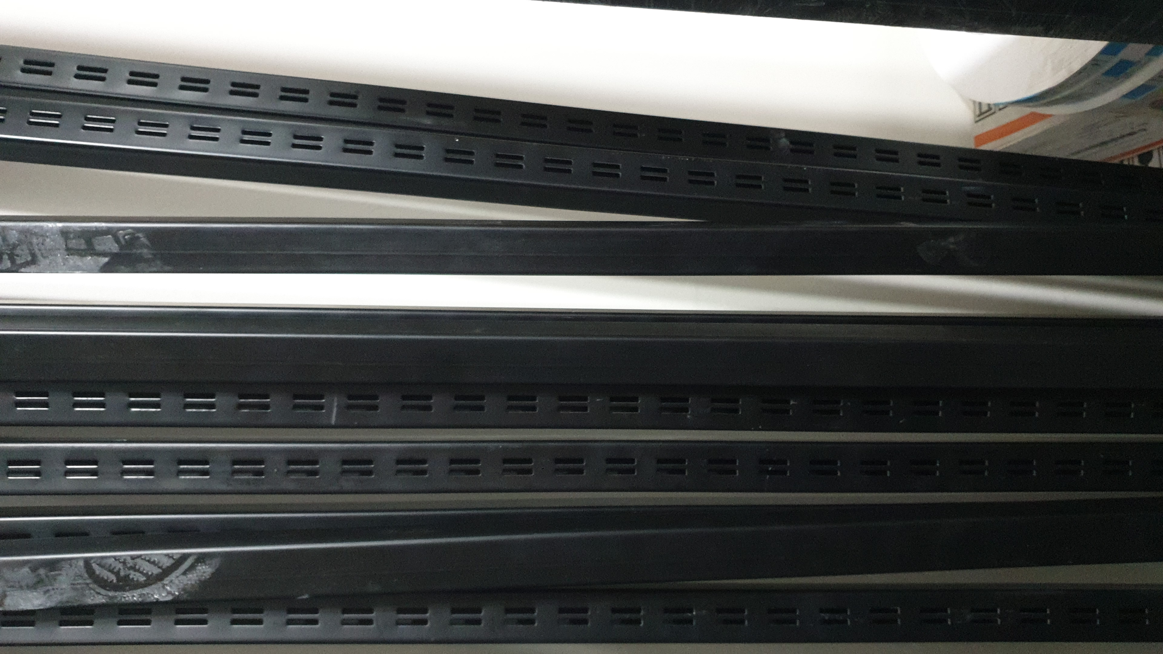 Ayakkabı Raf Dikmeleri