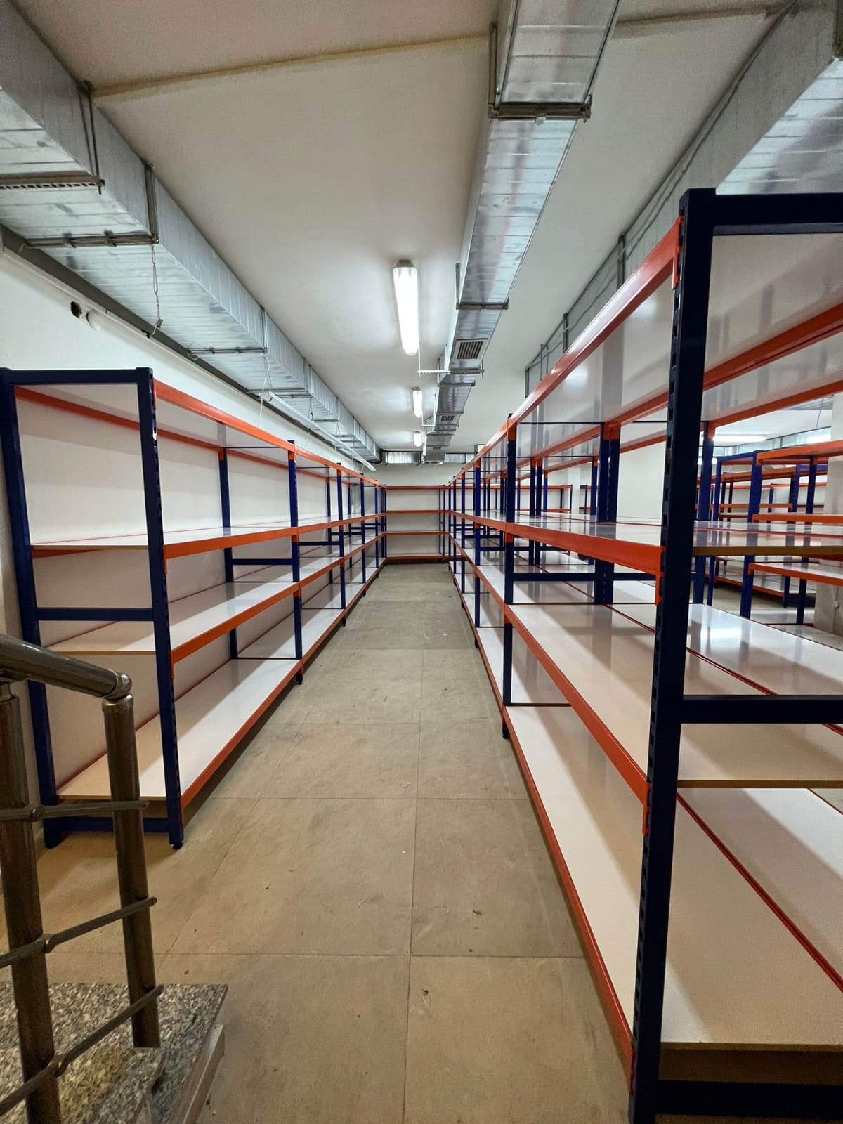 İkinci El Raf Sistemleri: Alım, Satım ve Montaj Hizmetleri